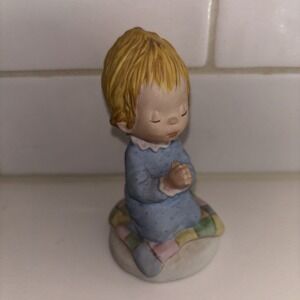 Vintage Hallmark Betsy Clark Porcelain Figurine Praying NoS 1979